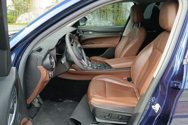 Used Alfa Romeo Stelvio 2017 2.0T 200HP Luxury Edition