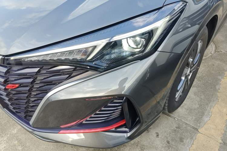Used CHANGAN Eado 2023 Changan Edition PLUS Blue Whale NE 1.4T GDI DCT Prestige Version Left Front Headlight