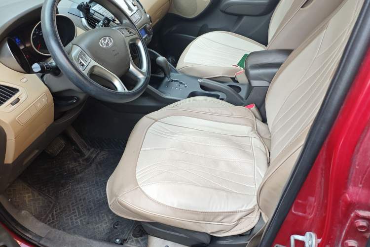 Used Hyundai ix35 2010 2.0L Automatic Two-Wheel Drive Elite Edition GLS