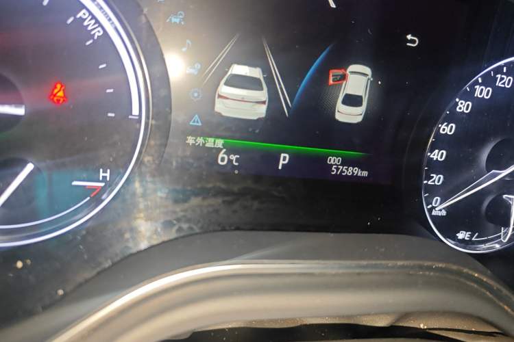 Used Toyota Avalon 2019 Dual-Engine 2.5L XLE Prestige Version China VI Standard
