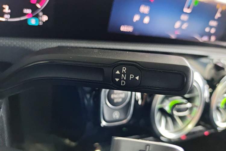 Used Mercedes-Benz A-Class 2023 A 200 L Fashion Model Gear Lever