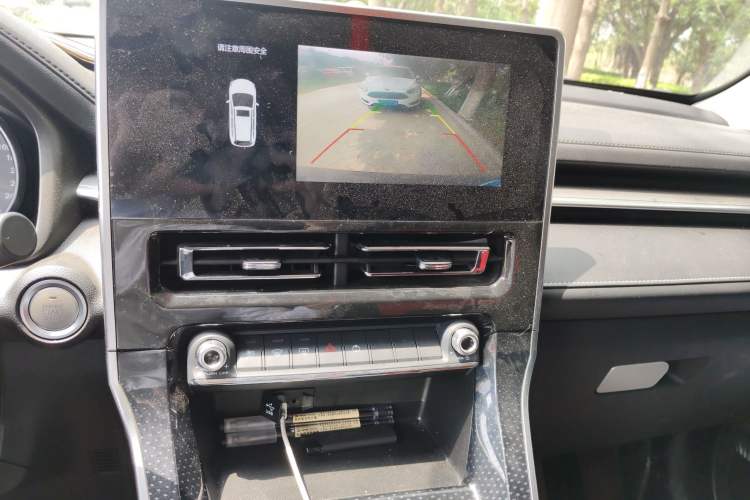 Used Haval M6 2021 PLUS 1.5T DCT Luxury Smart Connectivity Model Audio And AC Panel