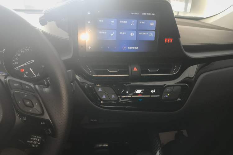 Used Toyota IZOA 2021 2.0L Enjoy Edition