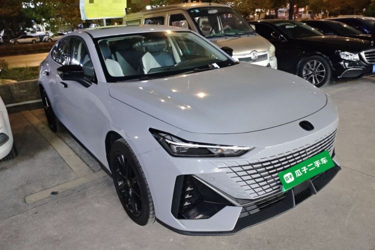 Used Changan UNI-V iDD 2023 Zhidian iDD 1.5T 113km Smart & Fun Version (Rapid Edition)