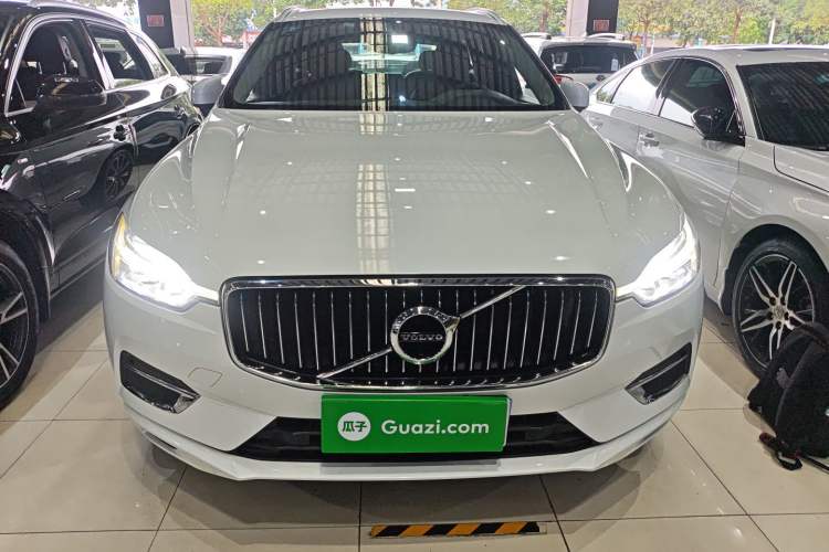 Used Volvo XC60 2020 T5 4x4 Smart Luxury Edition Front