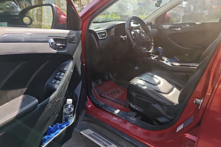 Used Dongfeng Fengon 580 2016 1.5T Manual Luxury Edition
