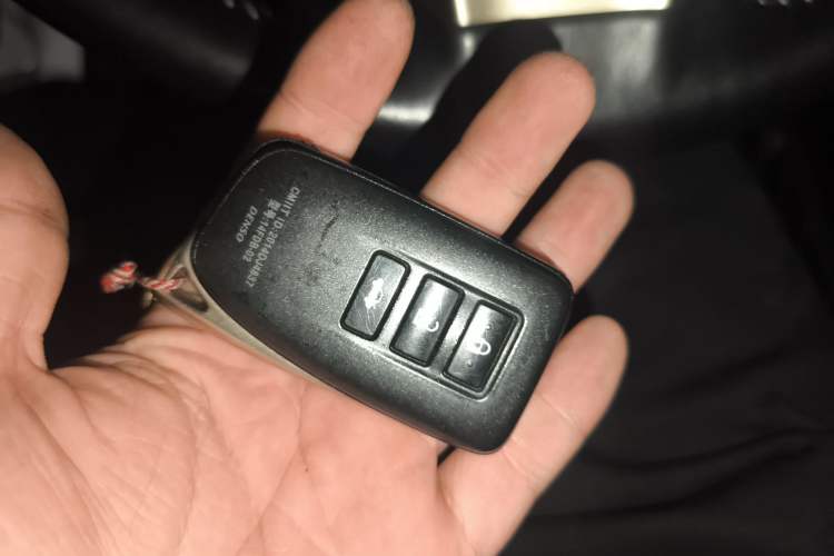 Used Lexus ES 2017 200 30th Anniversary Edition Vehicle Key