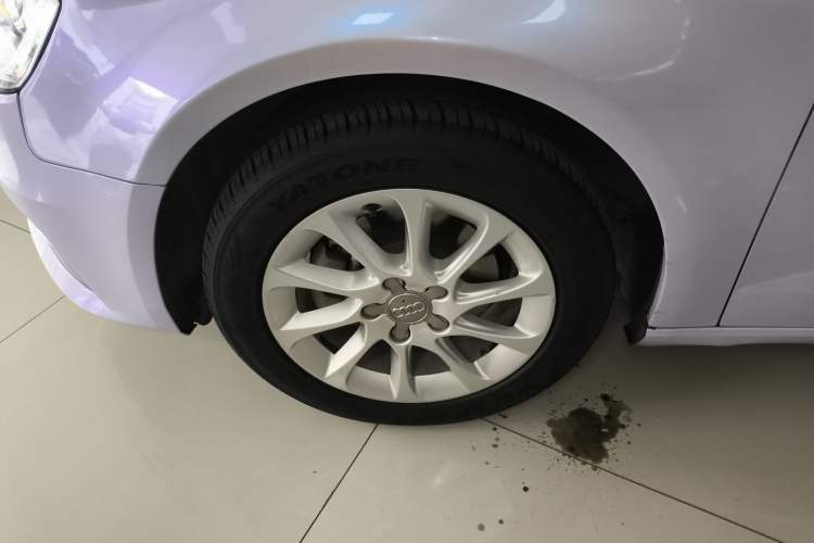 Used Audi A3 2014 Sportback 35 TFSI Automatic Style Edition Left Front Wheel Hub