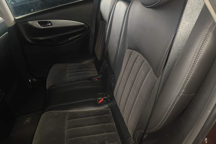 Used Infiniti QX50 2015 2.5L Comfort Edition
