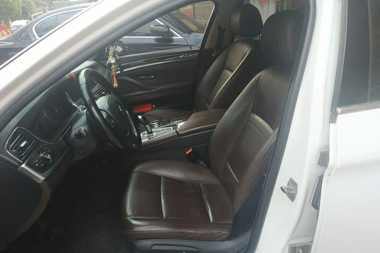 Used BMW 5 Series 2014 528Li Luxury Design Package
