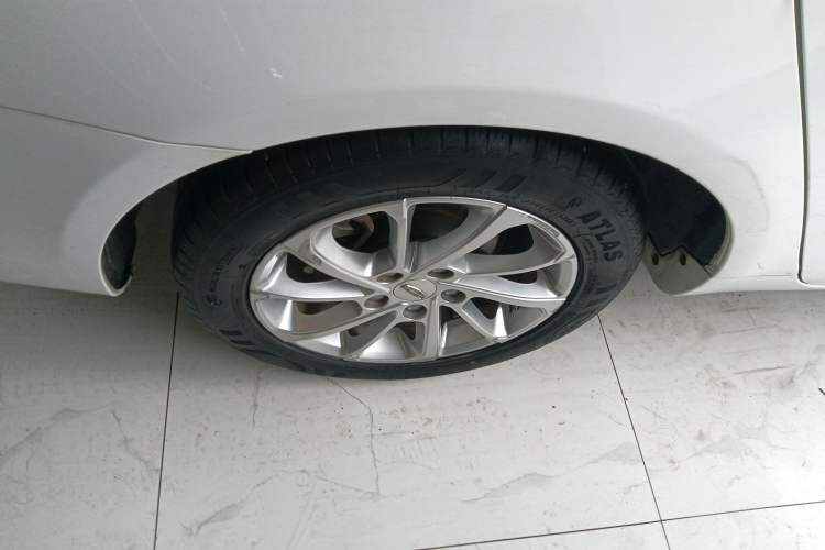 Used Geely Auto Emgrand 2021 UP 1.5L CVT Luxury Model
