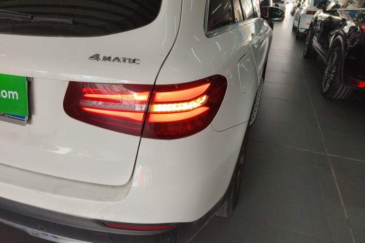 Used Mercedes-Benz GLC 2016 GLC 300 4MATIC Dynamic Model Right Rear Taillight