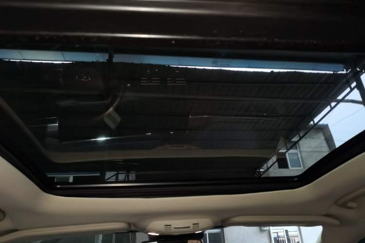 Used Ford Edge 2021 PLUS EcoBoost 245 Two-Wheel-Drive Titanium 7-Seater Headliner