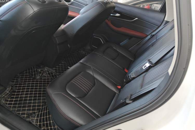 Used Bestune T33 2019 1.6L Manual Luxury Edition China VI
