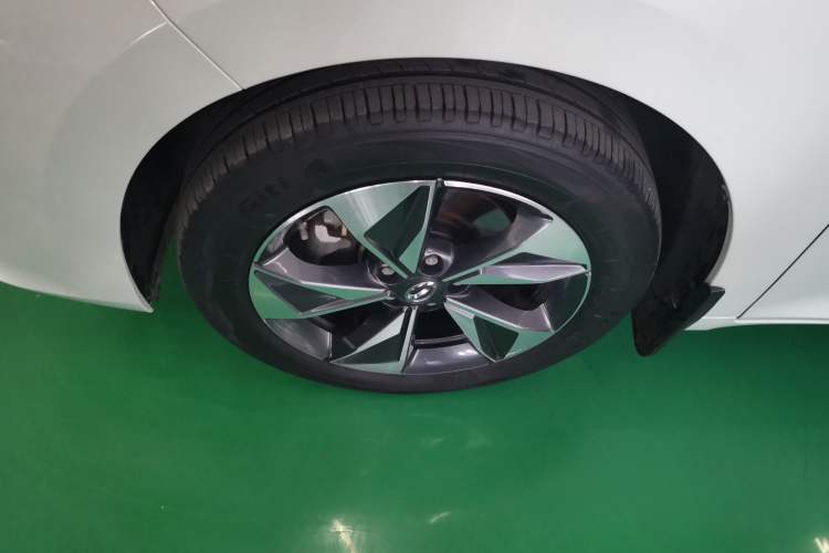 Used GAC Trumpchi M6 2023 PRO 270T DCT Luxury Edition Left Front Wheel Hub