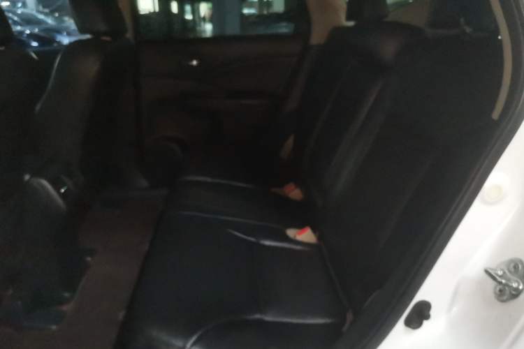 Used Honda CR-V 2015 2.0L two-wheel drive Fashion Edition Left Rear Seat