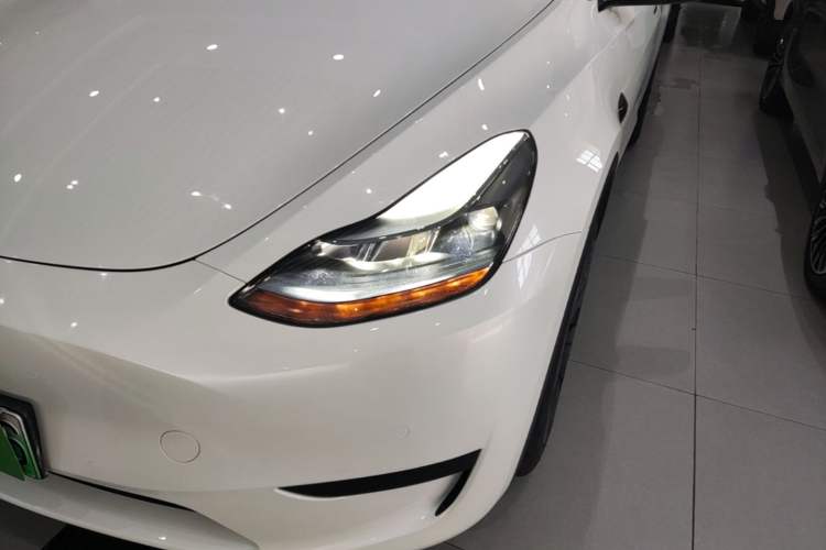 Used Tesla Model Y 2023 Rear-Wheel-Drive Version