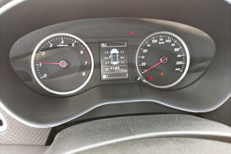 Used Baojun 730 2019 1.5T CVT Fashion Model 7 Seats China V Emission Standard Instrument Cluster