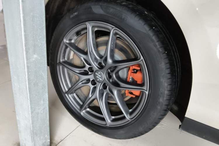 Used IM LS6 2023 Max Standard Edition Exterior 5