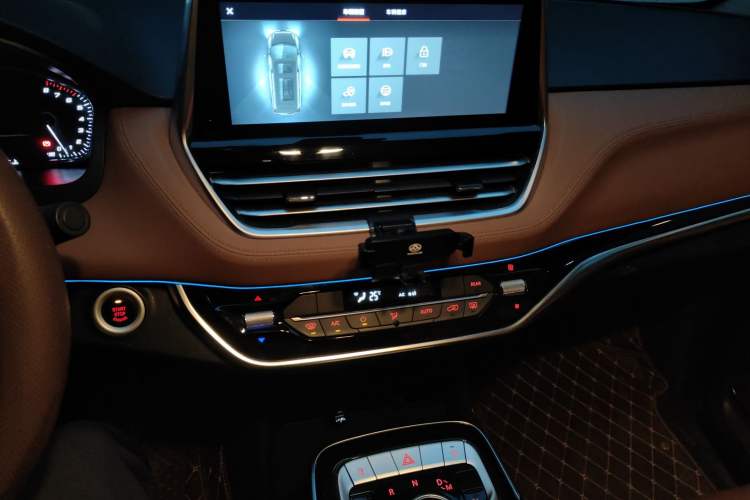 Used SAIC MAXUS G20 RV 2021 Restyled 2.0T Traveler Self-Propelled Class B RV – Time Edition Audio And AC Panel