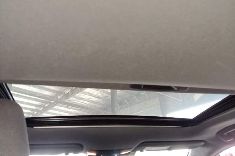 Used Toyota Levin 2019 Dual-Engine 1.8H E-CVT Luxury Edition China VI Standard Headliner