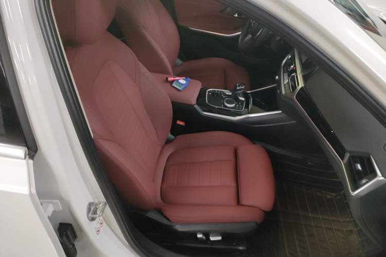 Used BMW 3 Series 2021 Facelifted 320Li M Sport Package
