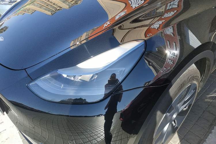 Used Tesla Model Y 2023 Rear-Wheel-Drive Version
