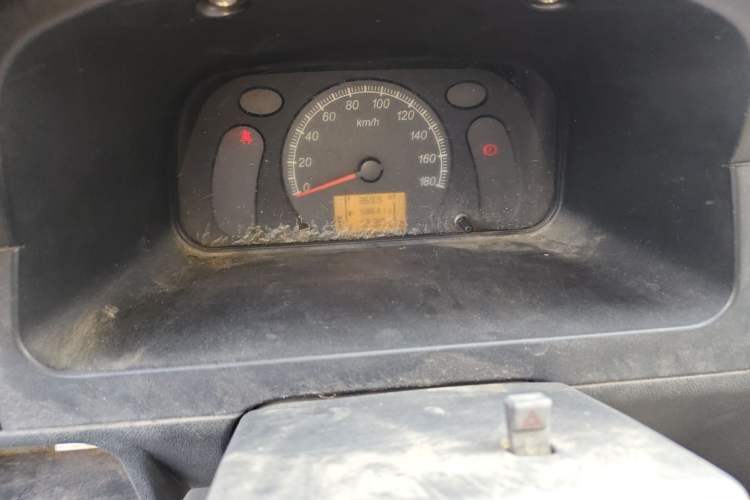 Used Wuling Zhiguang 2015 1.2L Practical LS-I Model