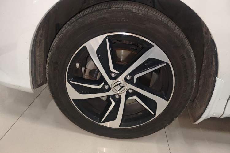 Used Honda Odyssey 2015 Updated Version 2.4L Smart Edition
