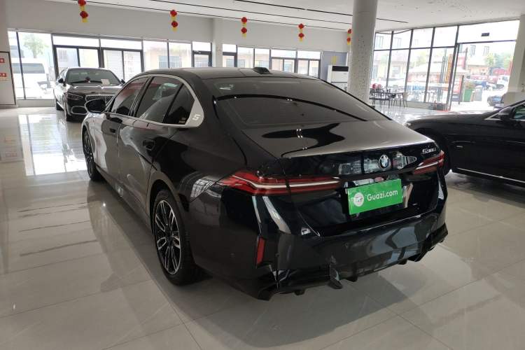 Used BMW 5 Series 2024 525Li M Sport Package Rear Left 45 Deg