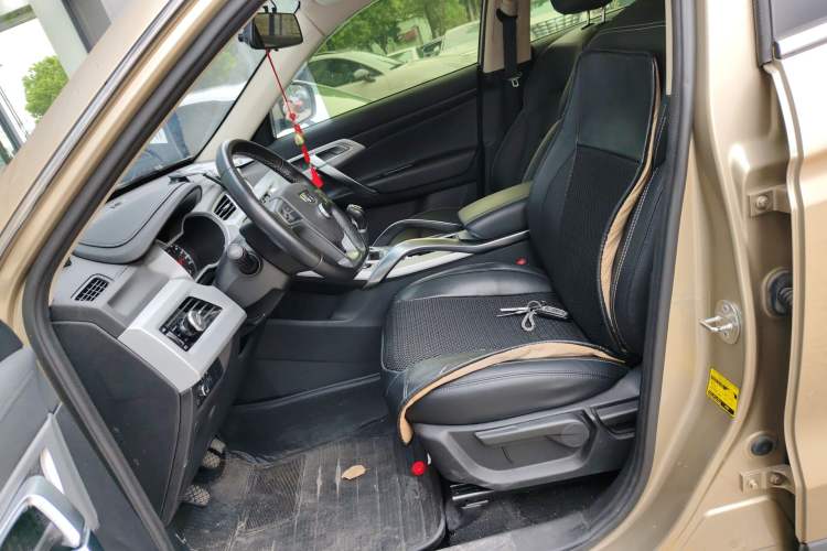 Used Geely Auto Emgrand X7 Sport 2016 2.0L Manual ZhiShang Version Left Front Seat