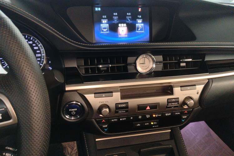 Used Lexus ES 2015 300h Comfort Edition