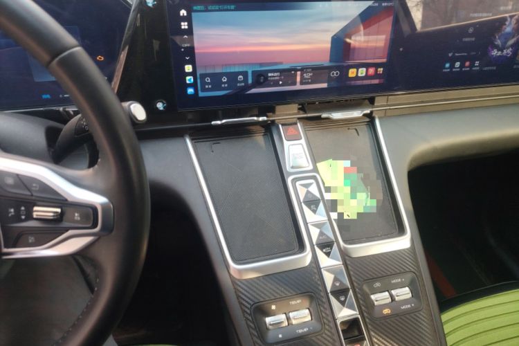 Used Haval Fierce Dragon Max 2023 1.5L Hi4 105 Four-Wheel Drive Navigation Edition Audio And AC Panel