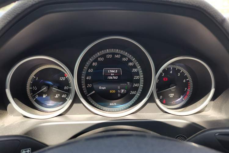 Used Mercedes-Benz E-Class 2015 Facelift E 200 L