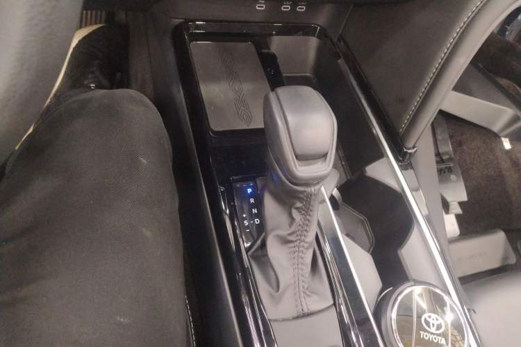 Used Toyota Camry 2024 Dual-Motor 2.0 HE Elite Edition