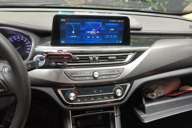 Used CHANGAN Ruicheng CC 2021 Blue Whale Edition 1.5T DCT Elite Model Audio And AC Panel