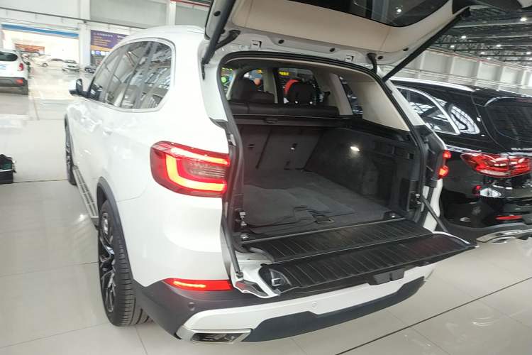 Used BMW X5 2019 xDrive40i M Sport Package

