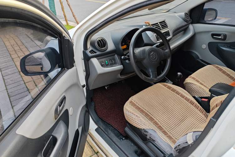 Used Suzuki Alto 2013 1.0L Manual Utility Model
