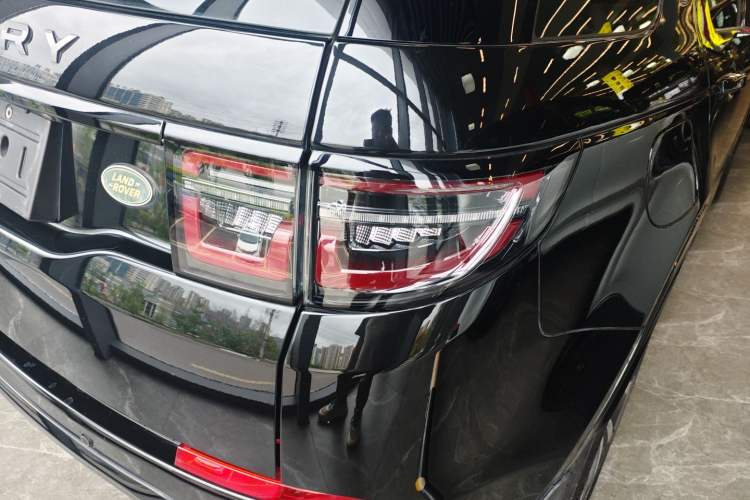 Used Land Rover Discovery Sport 2022 Revised Version 249 PS R-Dynamic S Performance Edition 5 Seats