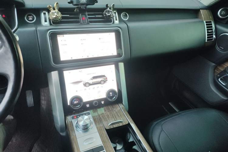 Used Land Rover Range 2019 3.0 SC V6 Long-wheelbase Version Audio And AC Panel