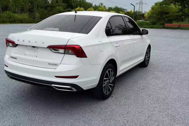 Used Skoda Rapid 2020 1.5L Automatic Comfort Edition
