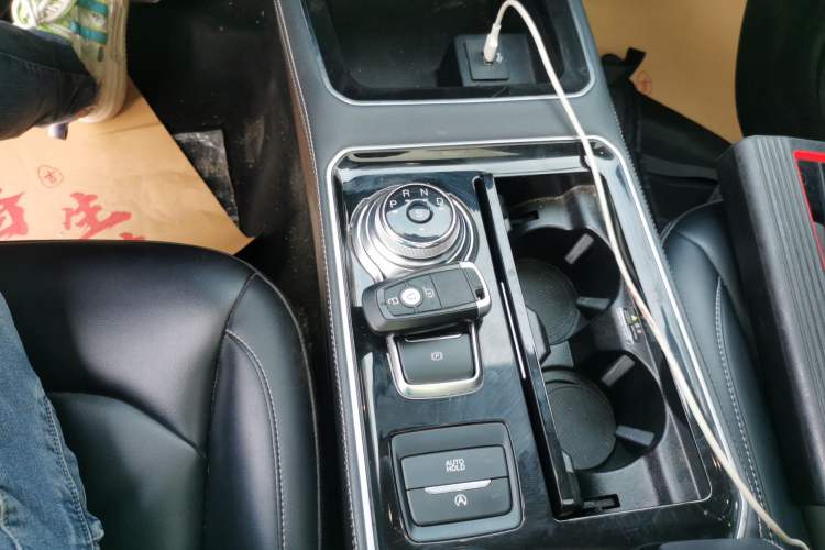 Used Ford Edge 2022 PLUS EcoBoost 245 Four-Wheel Drive Platinum Edition 7-Seater