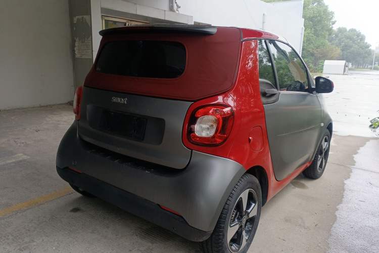 Used smart fortwo 2018 1.0L 52kW Convertible Passion Edition China V Standard
