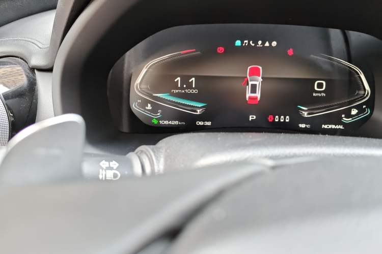 Used Wey VV7 2020 2.0T Flagship Edition Odometer Close Up