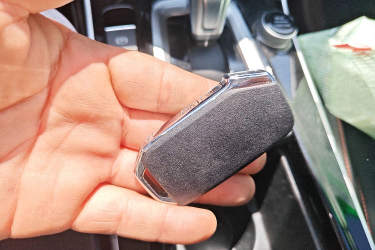 Used Kia KX3 2021 1.5L CVT All-Around Edition Vehicle Key