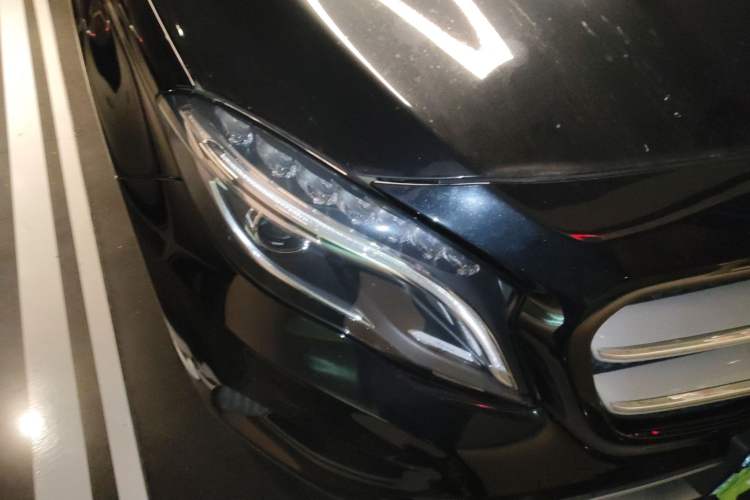 Used Mercedes-Benz GLA 2016 GLA 220 4MATIC Fashion Edition Right Front Headlight