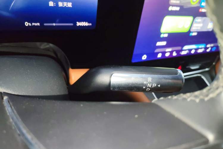 Used Hima AITO M9 2024 All-Electric Ultra Version 100 kWh 6-Seater Model Gear Lever