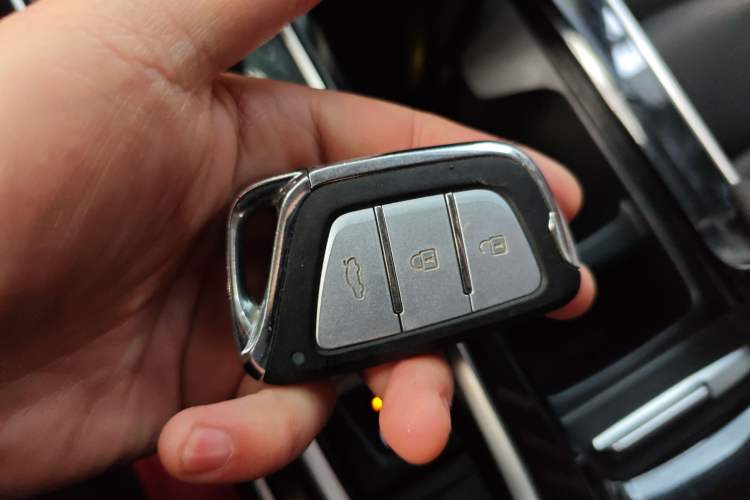 Used SOL X8 2021 300T DCT Luxury Smart Connect Edition 6 Seats