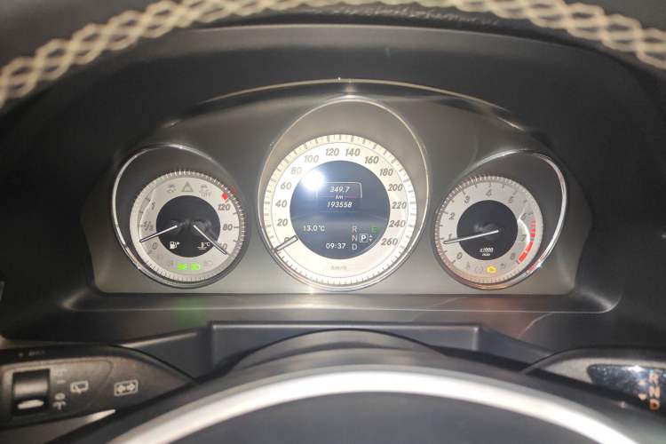 Used Mercedes-Benz GLK-Class 2013 GLK 300 4MATIC Dynamic Sunroof Model Instrument Cluster