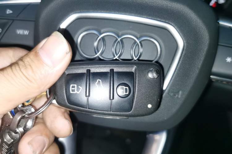 Used Audi Q3 2023 35 TFSI Fashion Elegant Version (1.5T)
